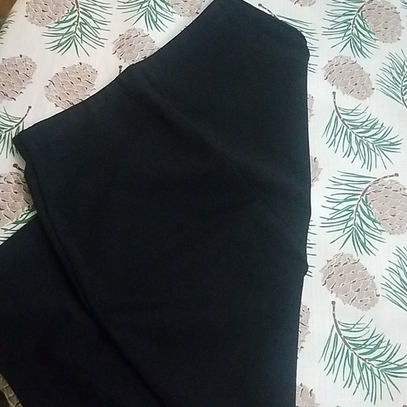 Mossimo skirt - Picture 3 of 5